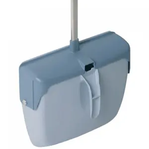 Совок ловушка Vileda Леголенд с ручкой (артикул производителя 512361)