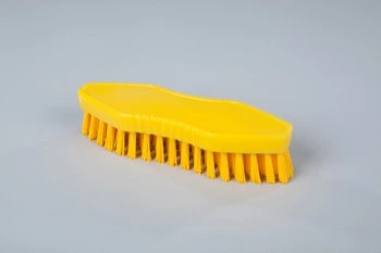 Ручная скребковая щетка для емкостей 180*60 мм желтая, арт.15062-4