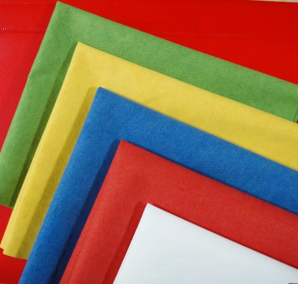 Салфетка микроволоконная 35х40см красная 80 гр/м2